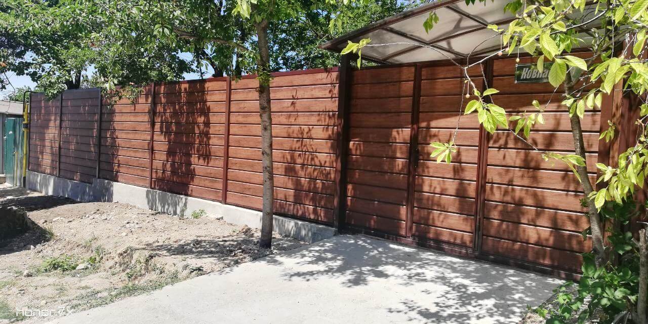 Забор из металлосайдинга ЕВРО-БРУС Каштан фото4 в Кызыле