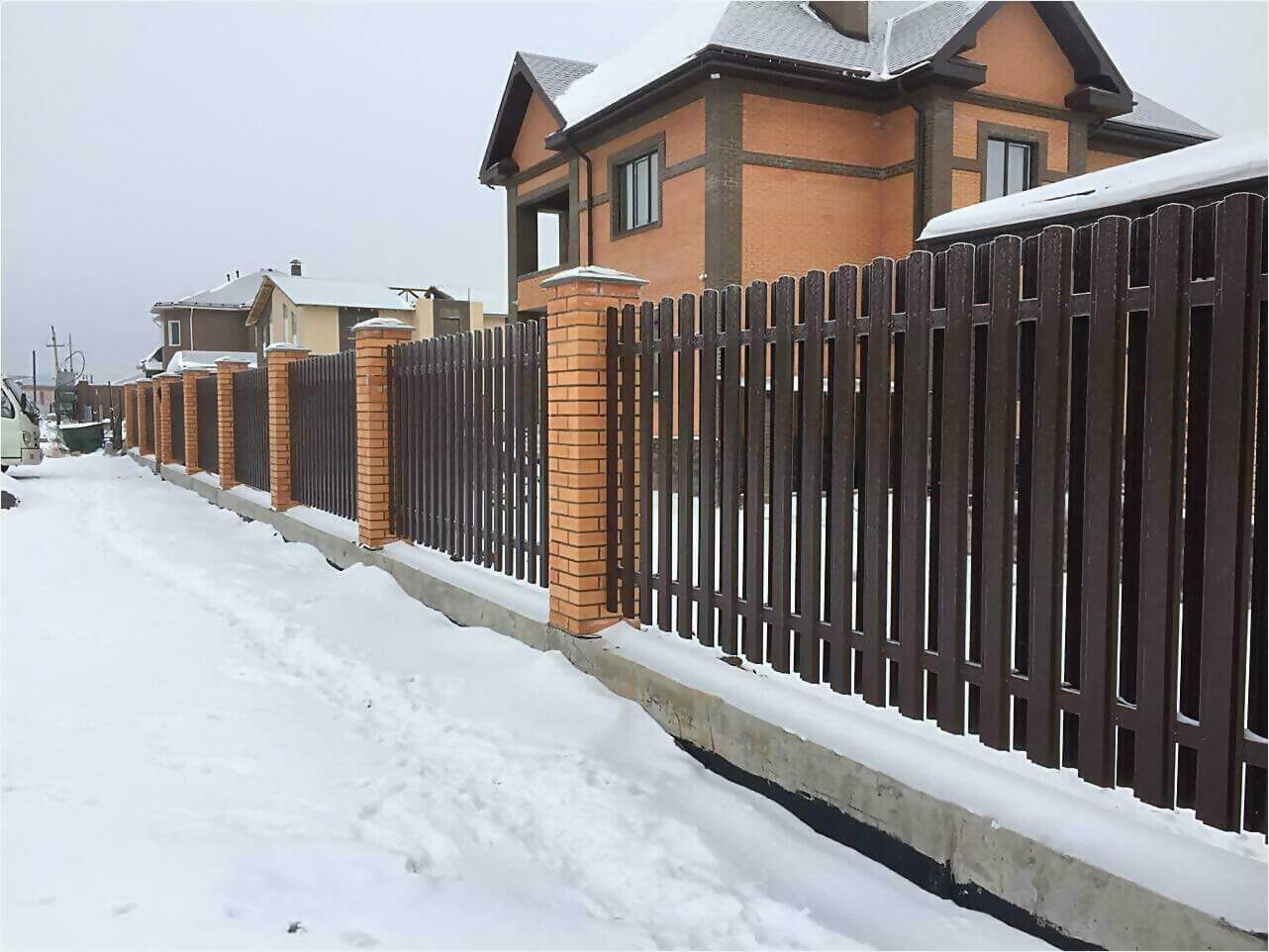Забор из штакетника 95м фото1 в Кызыле