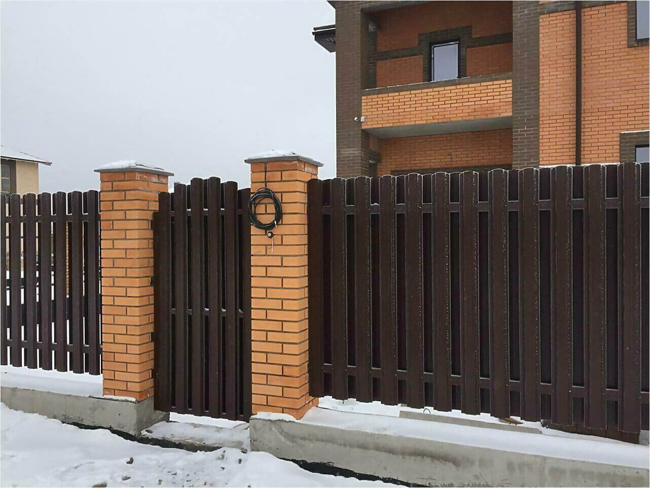 Забор из штакетника 95м фото2 в Кызыле