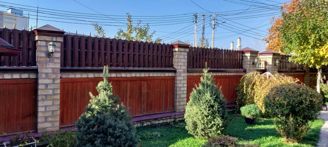 Забор из штакетника 90м Красный Каштан фото1 в Кызыле