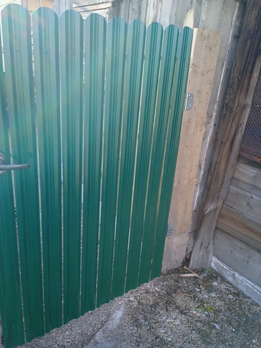 Калитка из штакетника ЭКО-М RAL6005/6005 Зеленый Мох двусторонний фото 1 в Кызыле