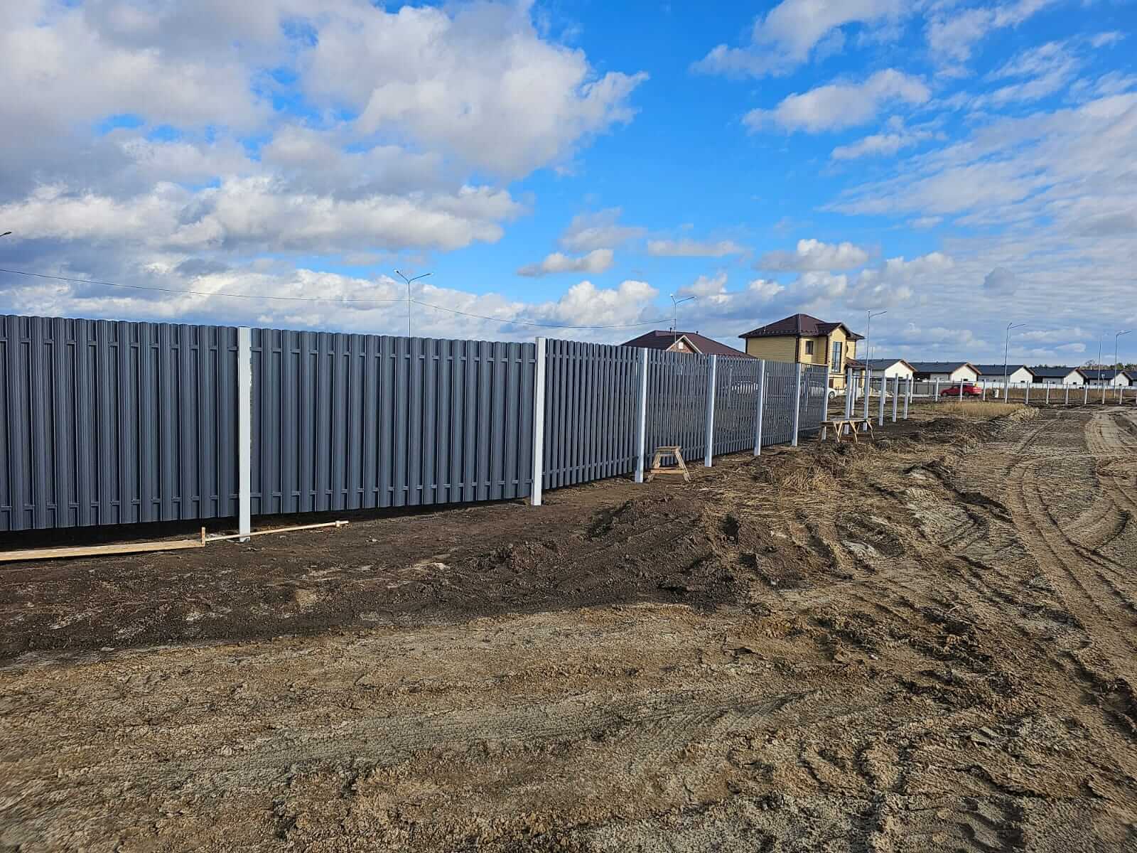 Забор из евроштакетника 234м RAL7024/7024 Серый Графит двусторонний фото 7 в Кызыле