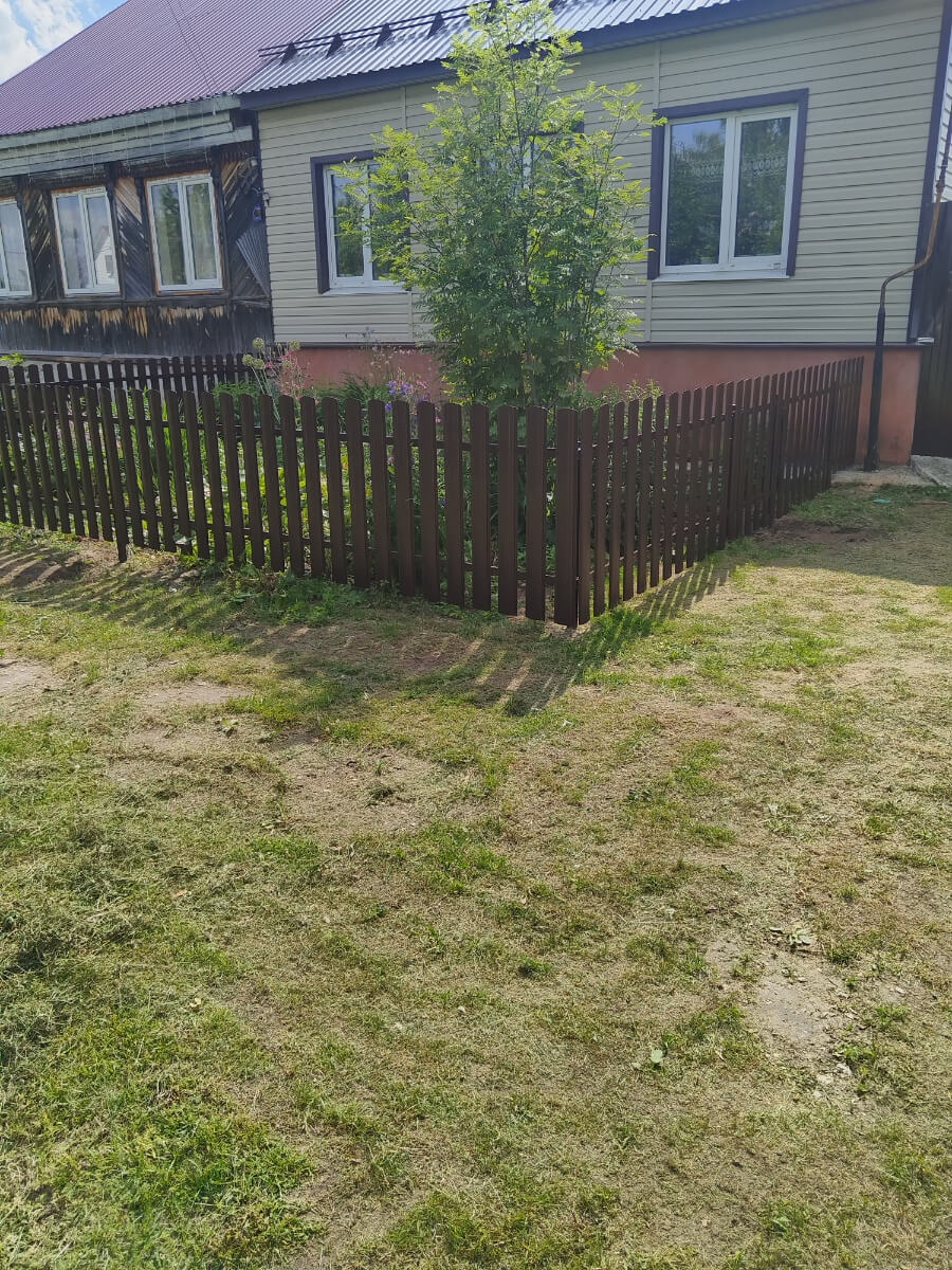 Забор из евроштакетника 18м RAL8017/8017 Шоколад двусторонний фото 1 в Кызыле