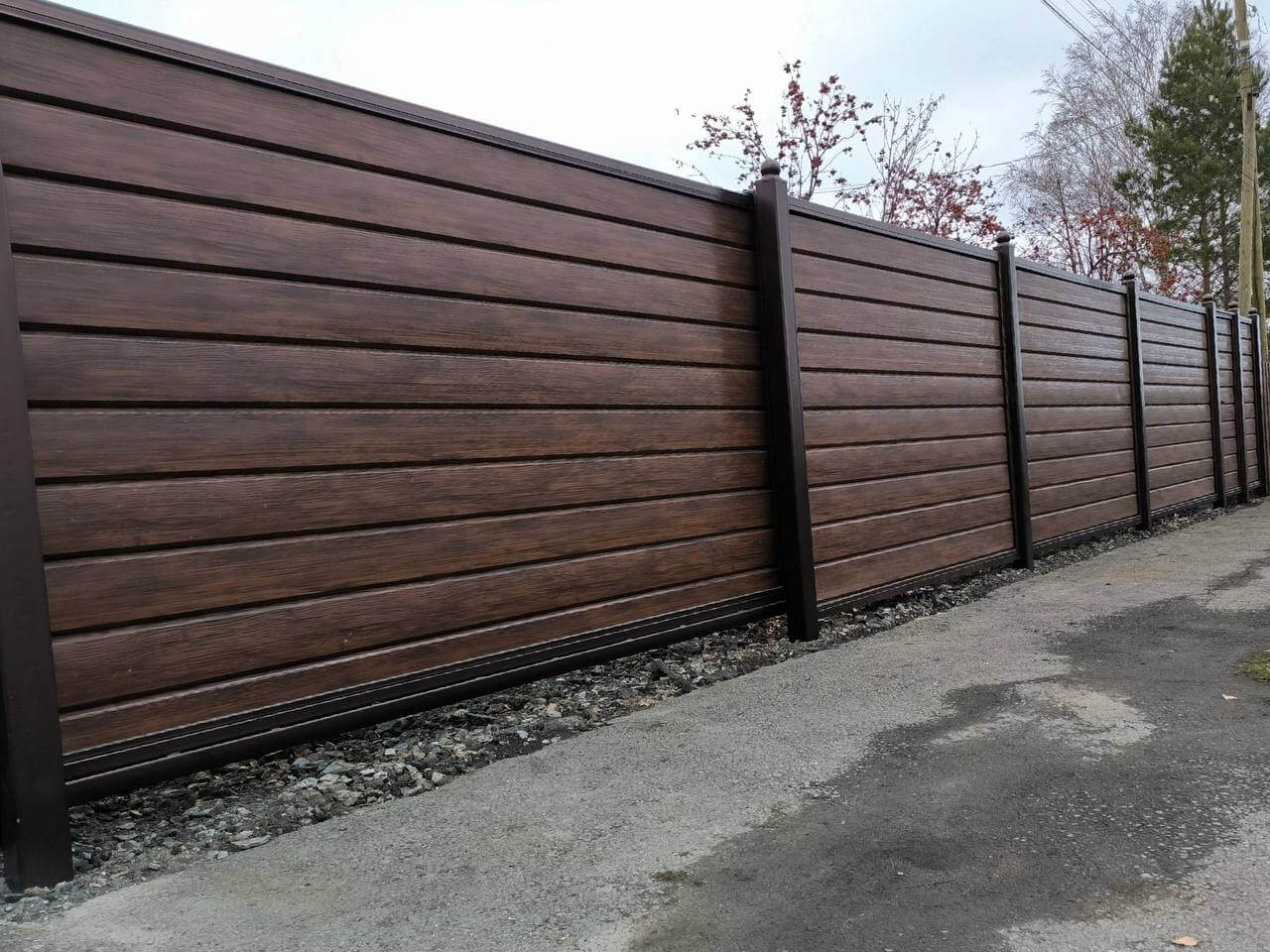Забор из металлосайдинга Евро-Брус 46м Античное Дерево Принтек фото 5 в Кызыле