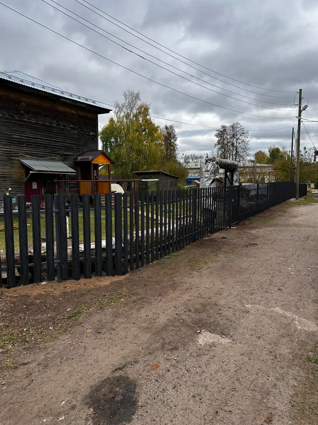 Забор из евроштакетника 63м Черное Дерево 3D Принтек фото 3 в Кызыле
