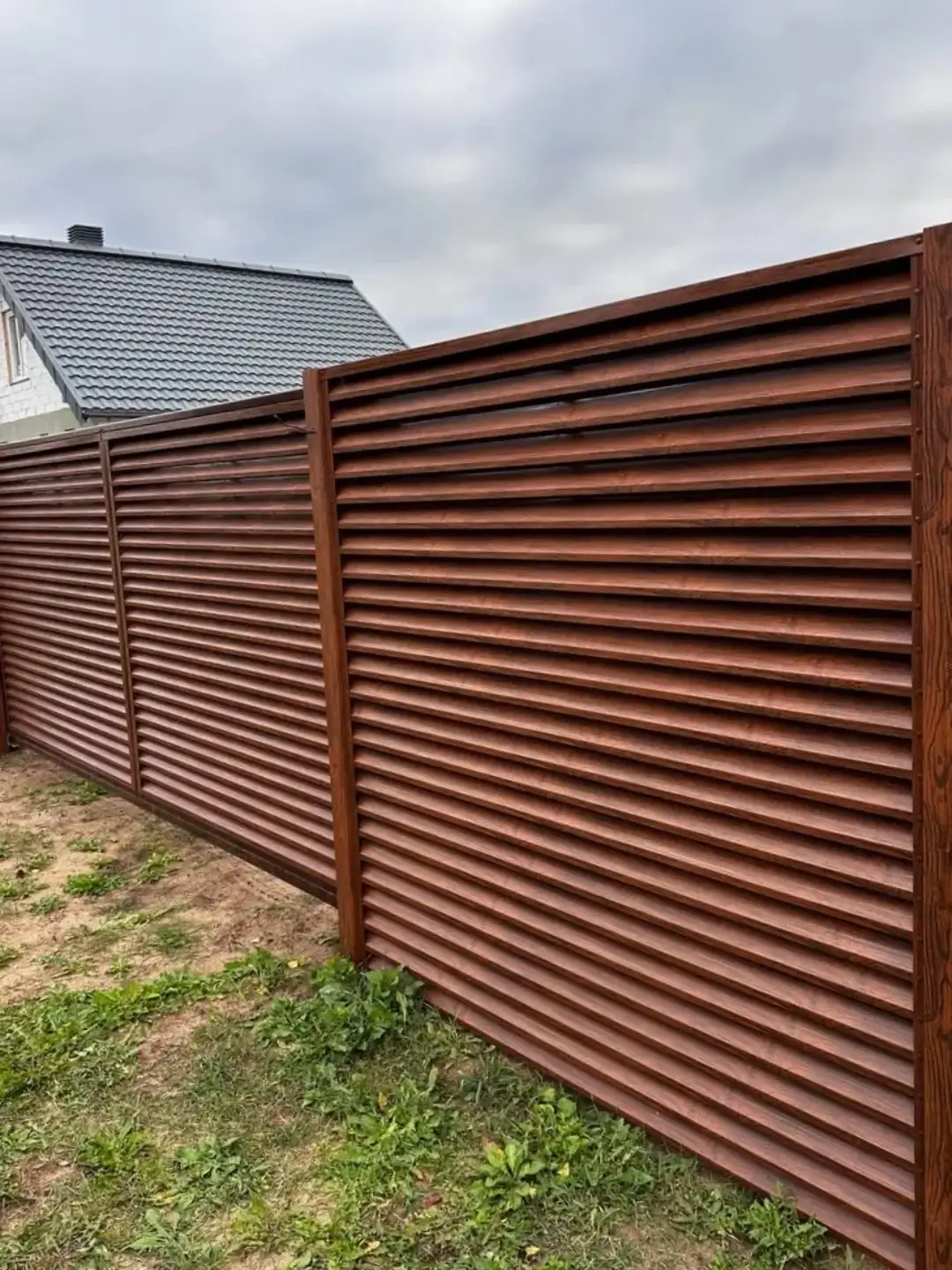 Забор-жалюзи из ламелей ЭКО-Z 58м Темный Дуб 3D Принтек фото 1 в Кызыле