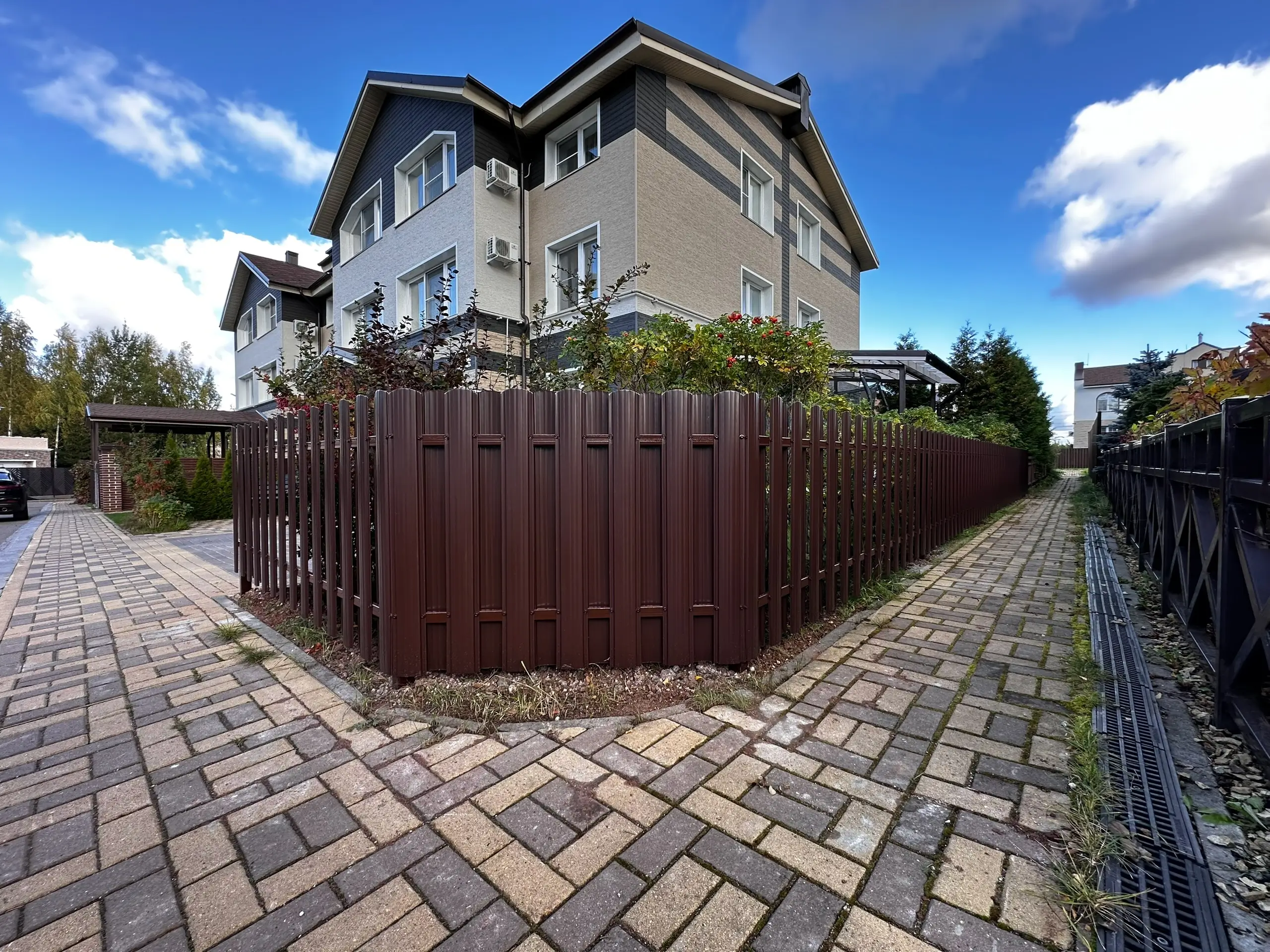 Заборчик из евроштакетника 18м RAL8017/8017 Шоколад двусторонний фото 1 в Кызыле